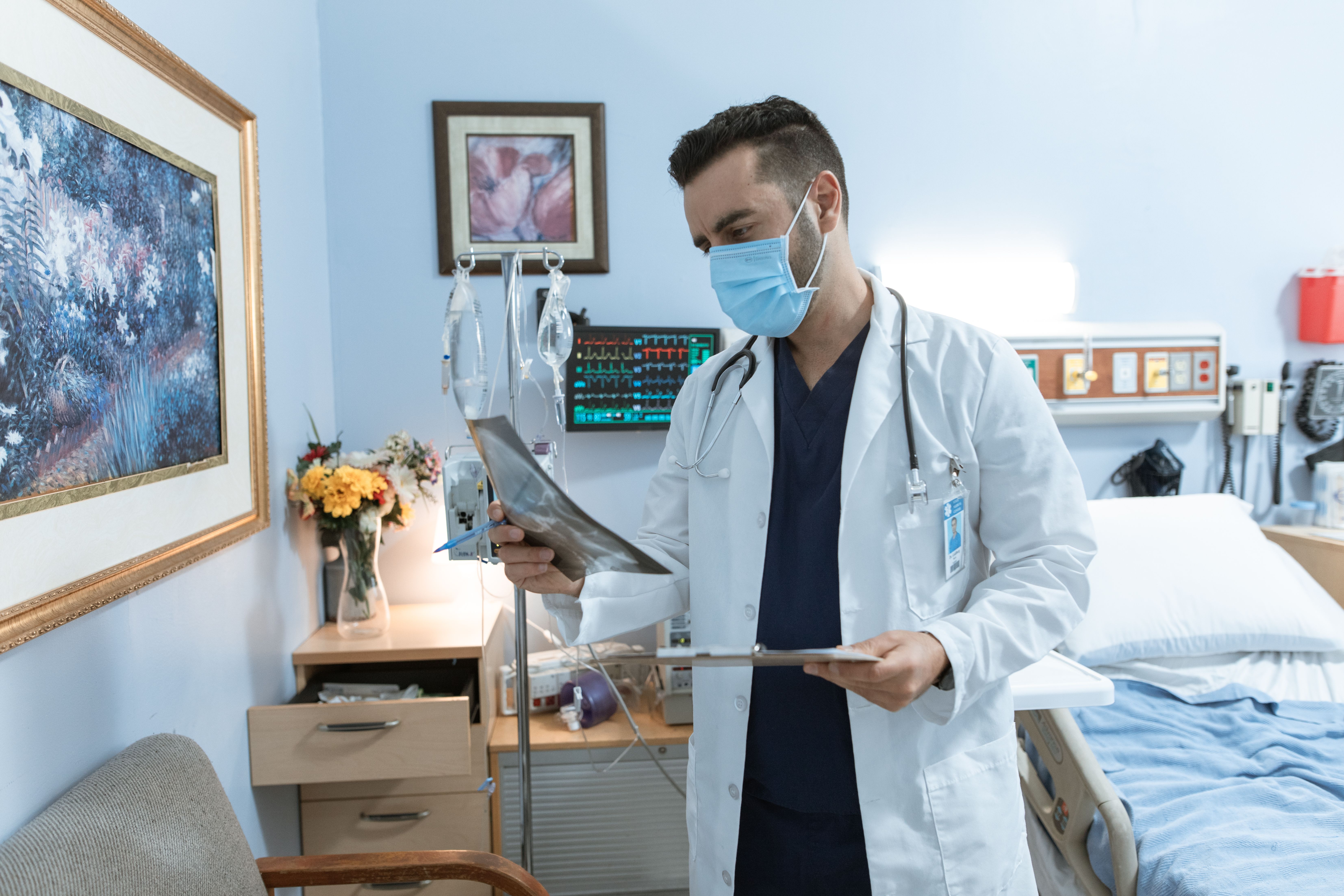 A live hospital ward where the queue plays out in real time